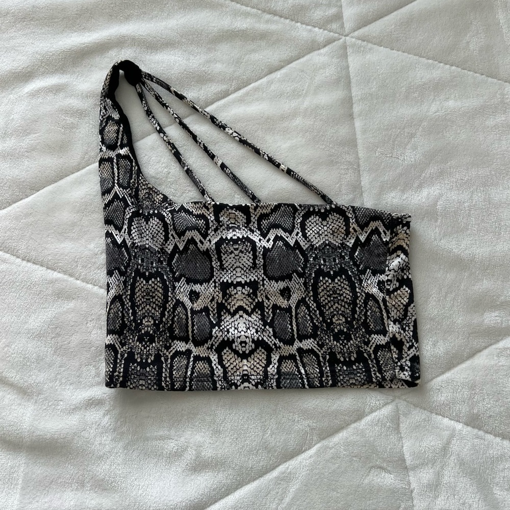 snake print tube top